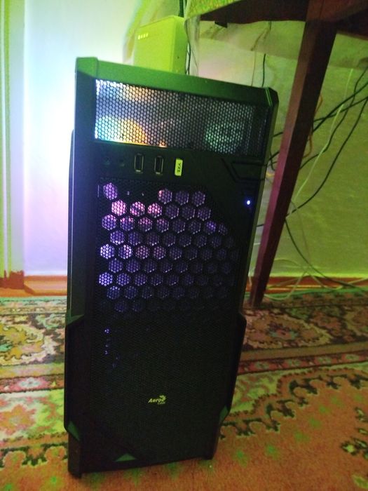 Настольный компьютер