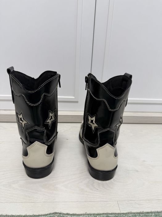 Дамски или детски  боти/ботуши на Zara 36 номер