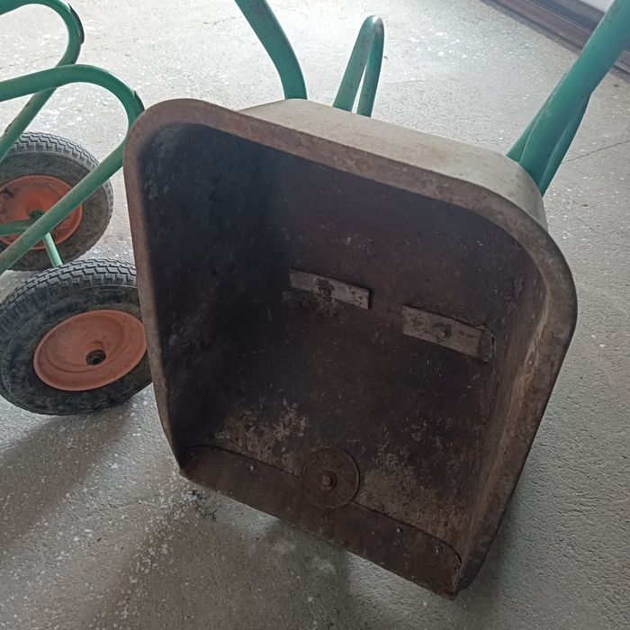 Продам телегу б/у полисад