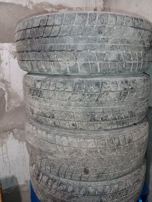 Продам зимние шины