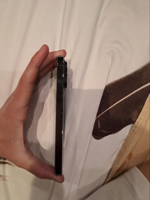 Телефон iphone 14 pro