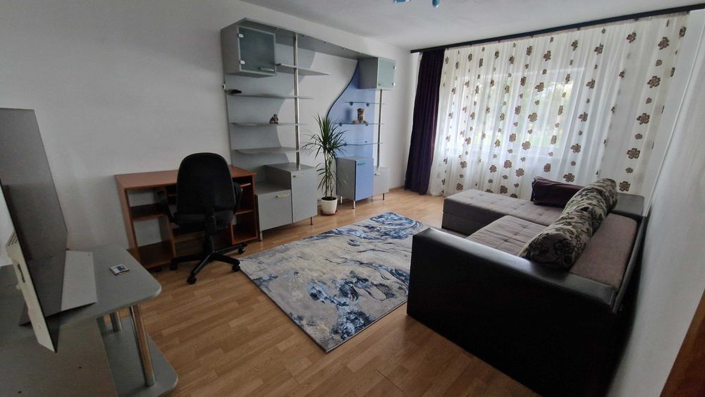3 camere Casa de cultură