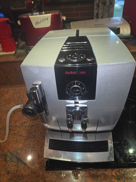 Кафеавтомат Jura Impressa j9.2