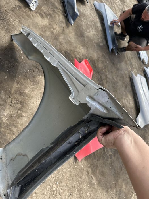 Калник Калници Mercedes W219 Мерцедес cls клас 2008+ с забележка н 401