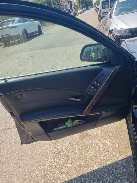 Продавам кожен салон за бмв Е61