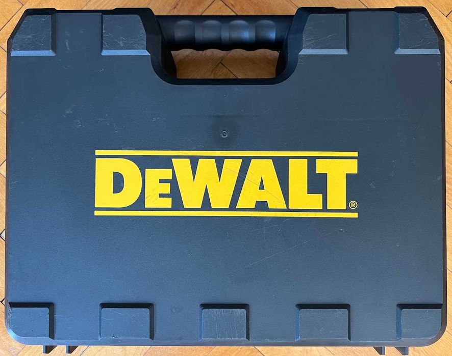 Акумулаторен винтоверт Dewalt от XR серията и Milwaukee внос от Германия