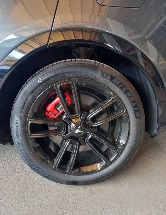 Zeekr 001 2025 — 5