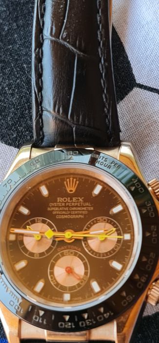 Vind ceas automatic   Daytona,clona fidela  verifica seria.