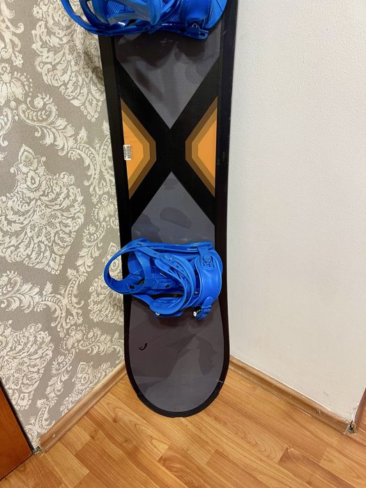 Placa snowboard 158 cm head wide cu legaturi noi