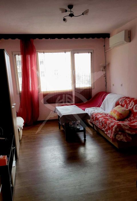 Продава се Тристаен апартамент в Бургас, Възраждане - 96 кв.м за 1719 €/кв.м - Снимка #2