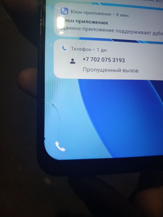 Продаю телефон виво