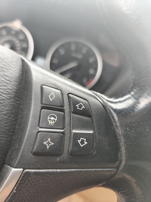 БМВ х5 4.8 на части