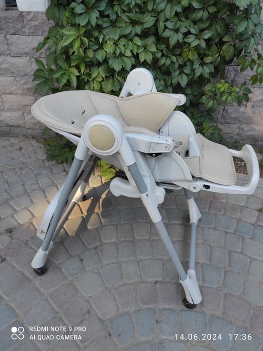 Детский стол, имеет три поло жения