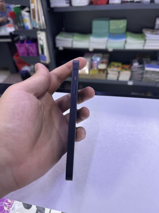 Iphone 12 mini.