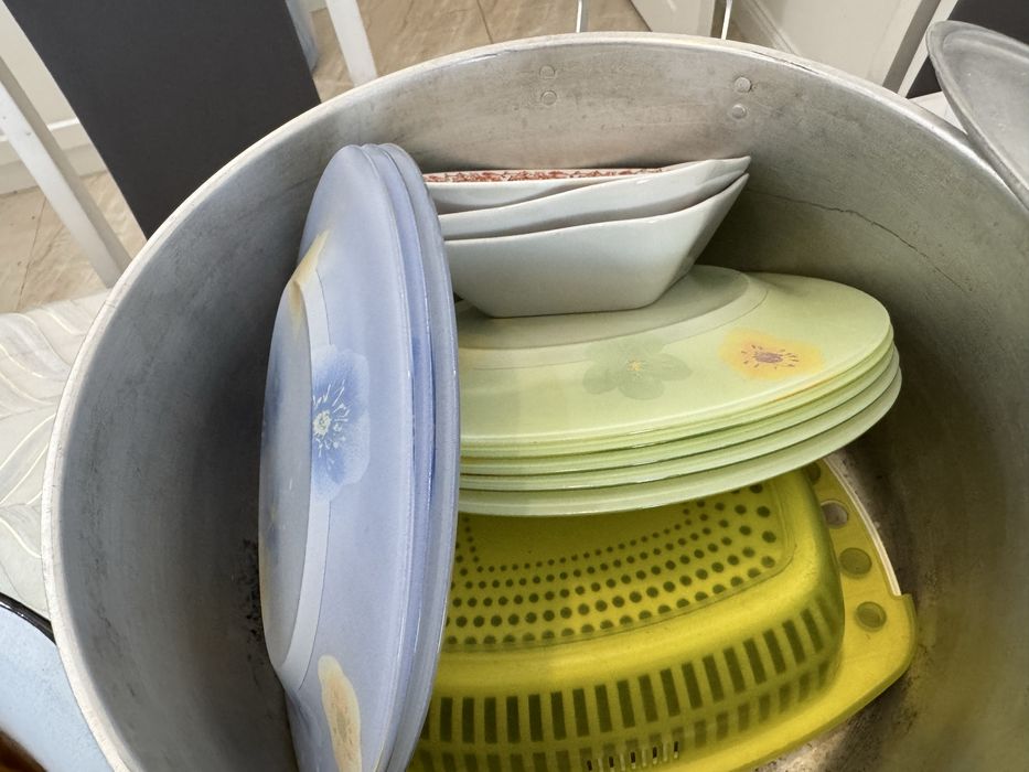 Посуда в хорошем состоянии 5000 за все