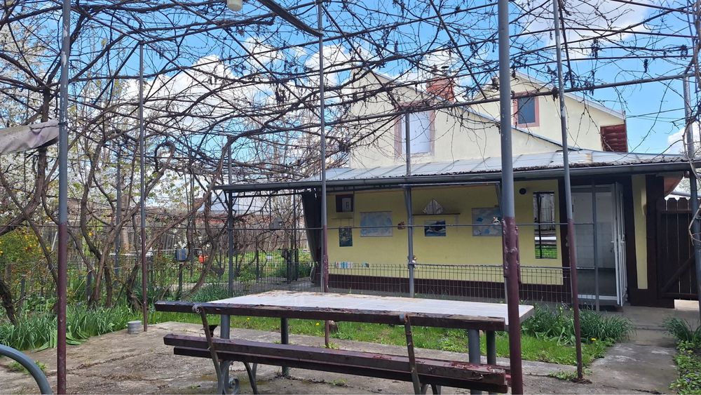 CASĂ 3 Camere – Cartier CFR