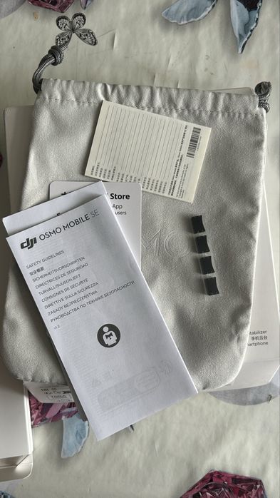 стабилизатор Стедикам DJI Osmo Mobile SE