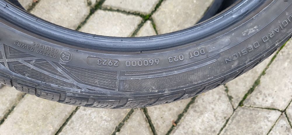 Anvelope 2753519 si 2454019 in stare buna