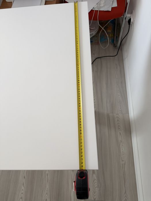 Birou cu reglare electrica pe inaltime