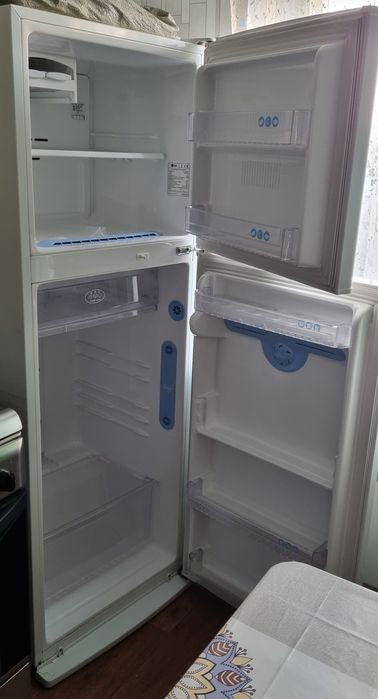 Продам холодильник LG