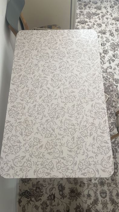 Стол кухняяячч срочнооо