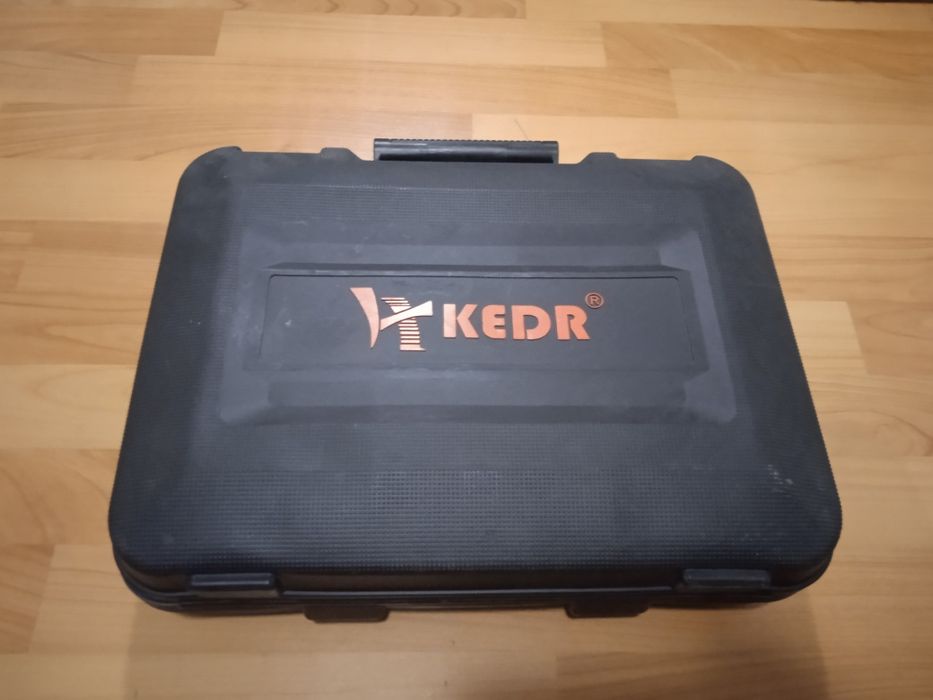 Перфоратор шурупаверт пчелка