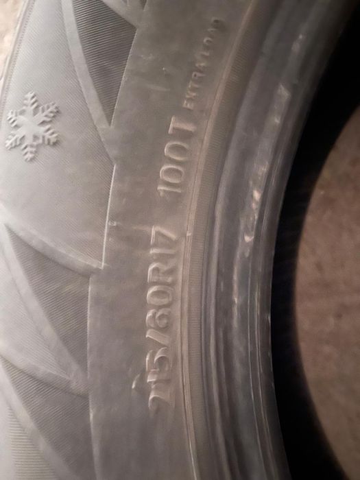 Зимний шины 215/60 R17