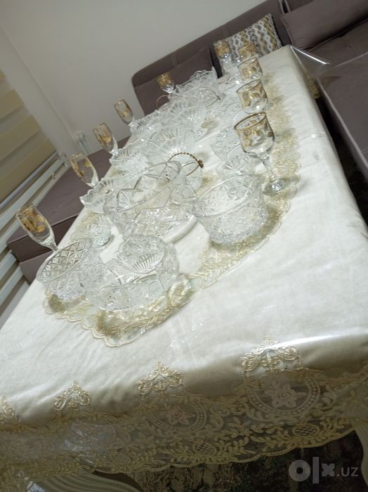 To'liq xrustal nabor sotiladi (37 dona), holati yangi