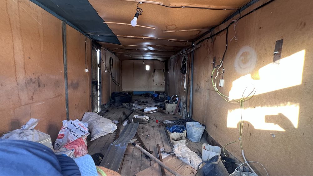 Продам Вагончик строительный жилой