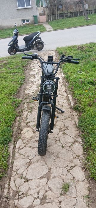 Електрическо с педали чисто ново?