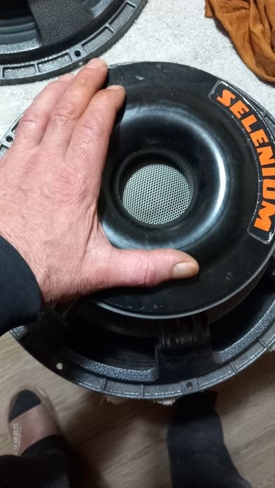 Vlnd doua incinte pe 15" Hk.inpecabile și perfect functionale