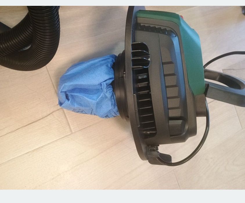 Parkside Aspirator umed- uscat , vas inox 20 l,accesorii,aspirare și suflare 

, 5 roți pentru stabilitate 
Trage și lichide 
Predare Brasov
Nu trimit