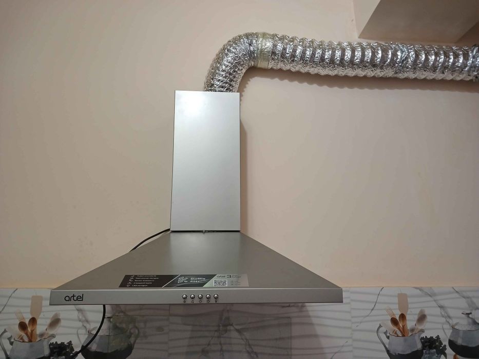 Установка вытяжка, стиральная машина газовая плита телевизоров и бытов