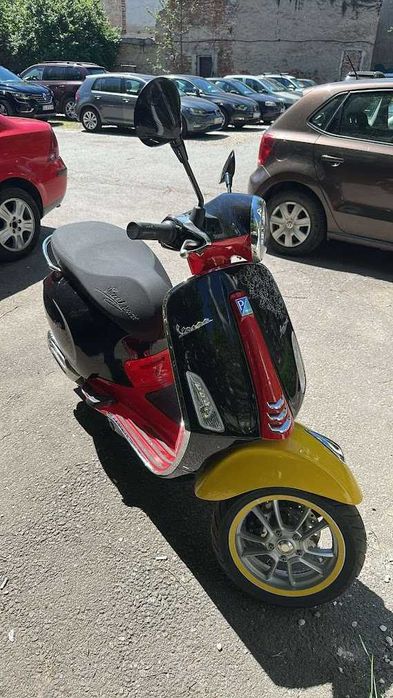 Piaggio Vespa Primavera 600km Mickey Mouse Limited Edition 125 2023