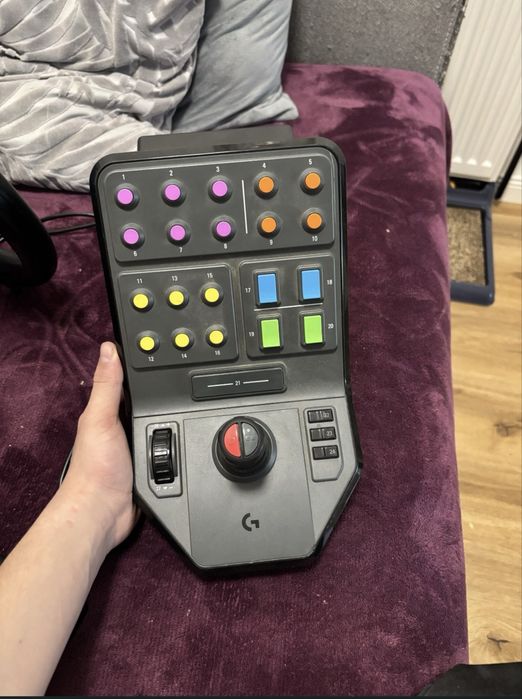 Logitech G Saitek Heavy Equipment Bundle (M/N: J-U0007).