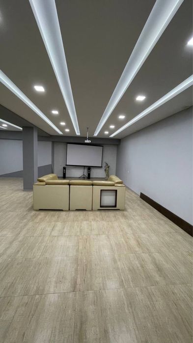 Arenda Hitech pod office