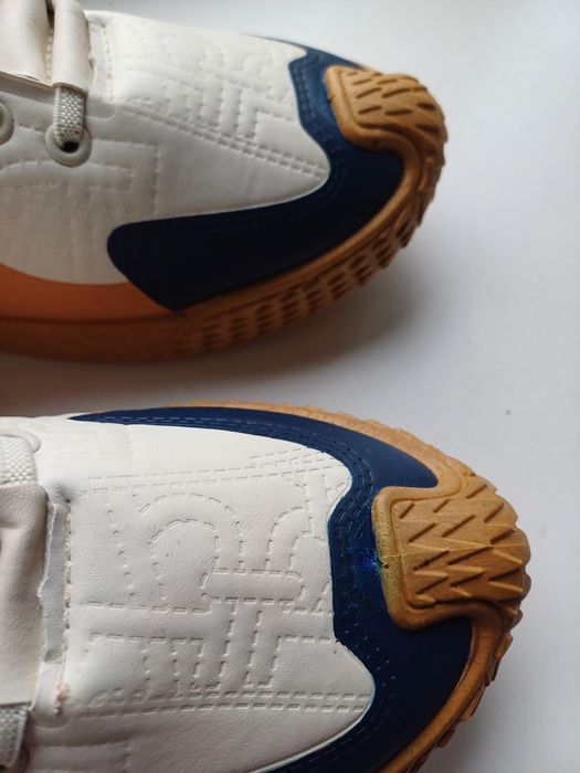 Adidasi - pantofi sport noi nr.43,5-44