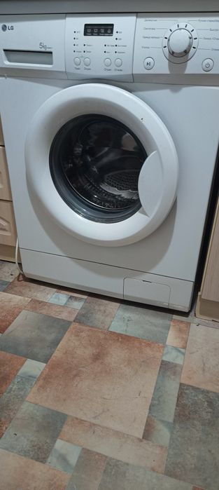 Продам стиральную машину