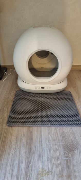 Litiera automată pentru pisici