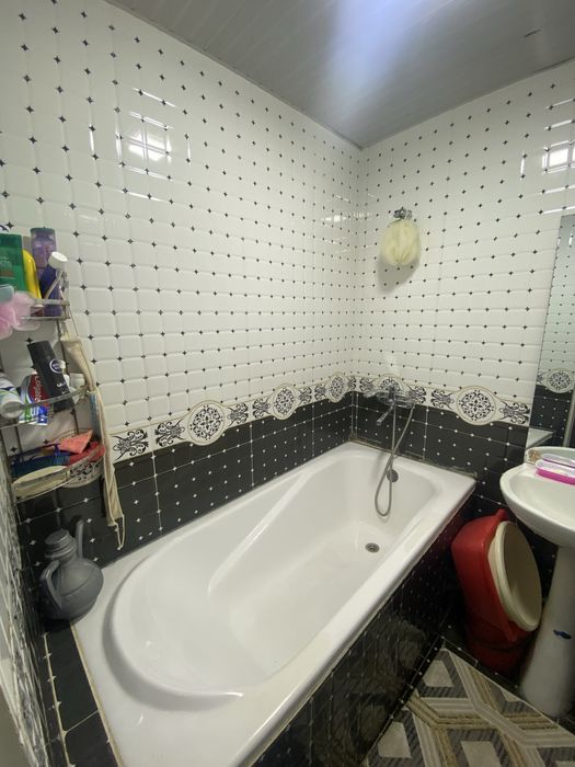 3 xonali uy sotiladi.