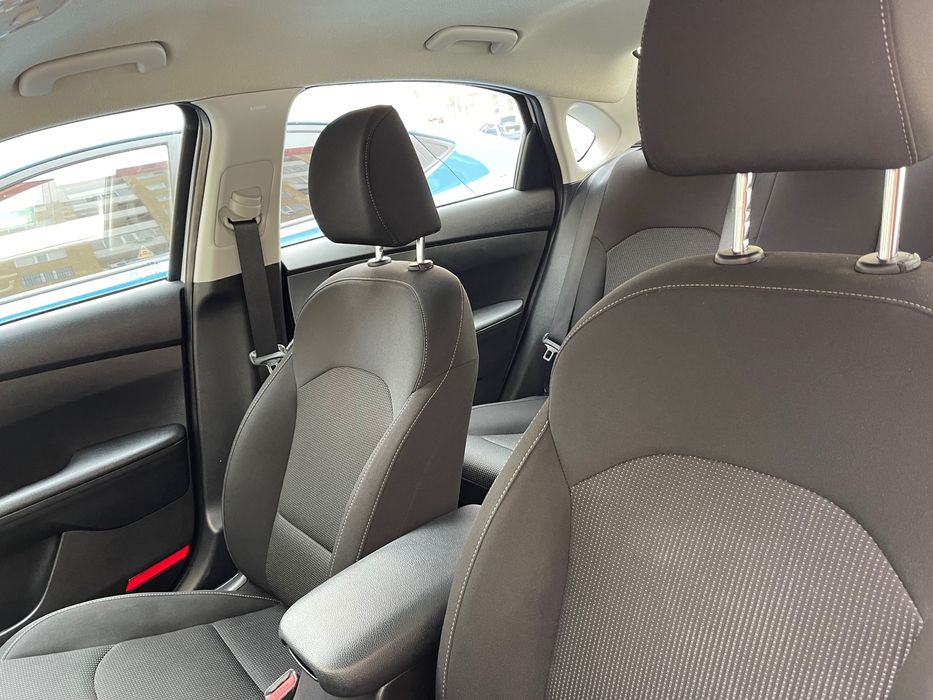 Продам автомобиль Kia Cerato