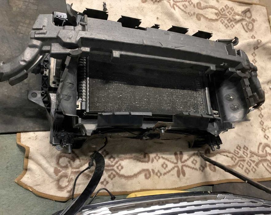 Предница броня капак калници фарове радиатори Audi Q7 4M 3.0tdi S-Line