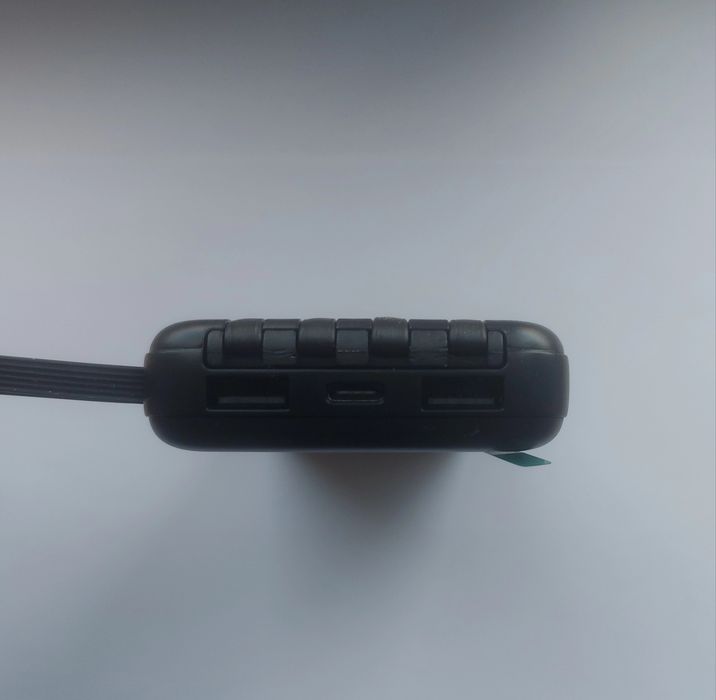 Повер банк на 10 000мАч