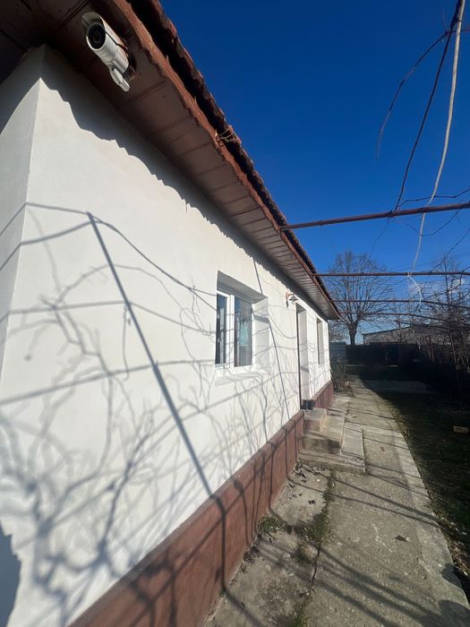 Casă de vânzare în Pîrscov, Buzău, 3 camere+ bucătărie+ baie, 500 mp,