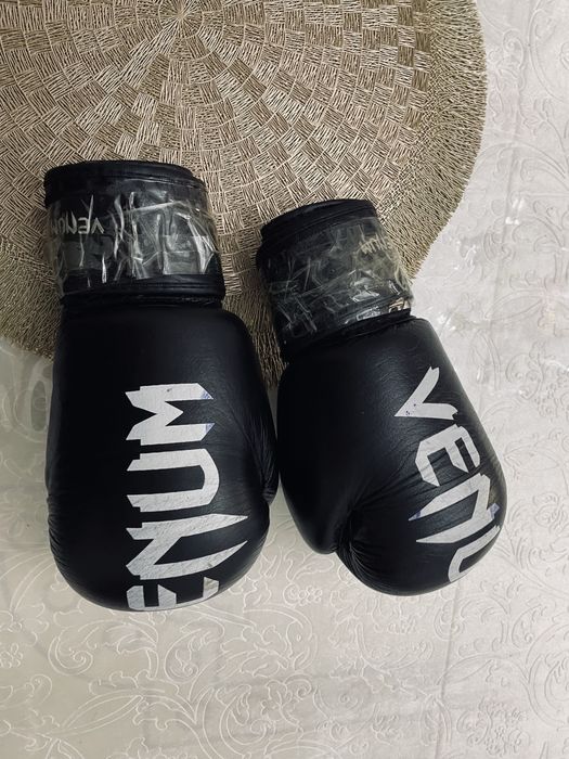 бокс петчатка venum