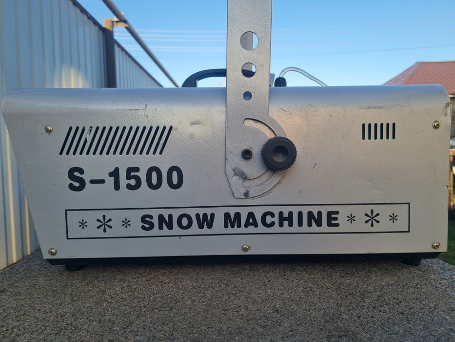 Аппарат снежная машина