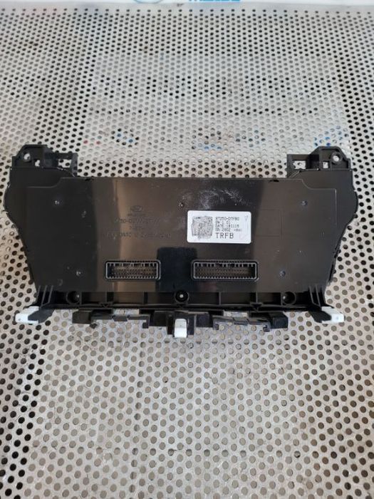 Panou Modul Comenzi Clima Dublu Climatronic Hyundai Tucson An 2015-2020