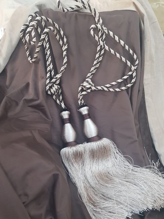 Продаются  шторы  для зала