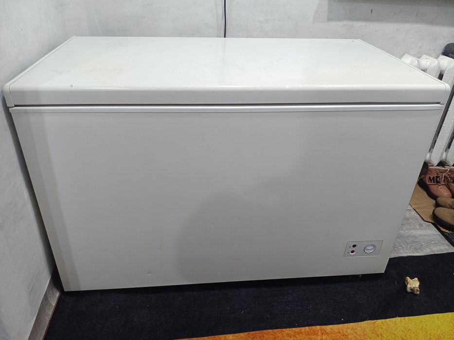 Продам морозильник