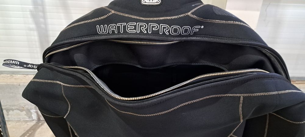 Сух водолазен костюм Waterproof  D10 PRO ISS.